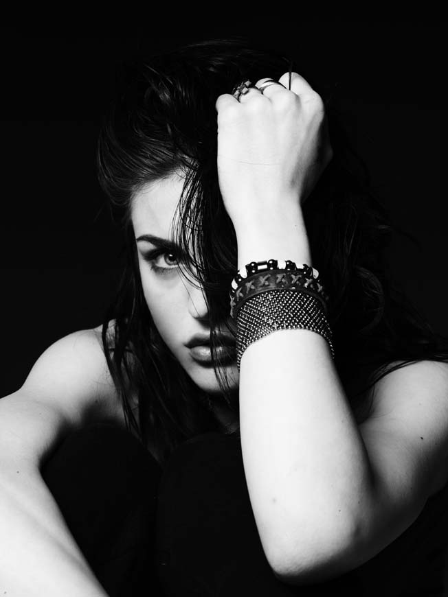 Frances-Bean-Cobain-Portrait (13)