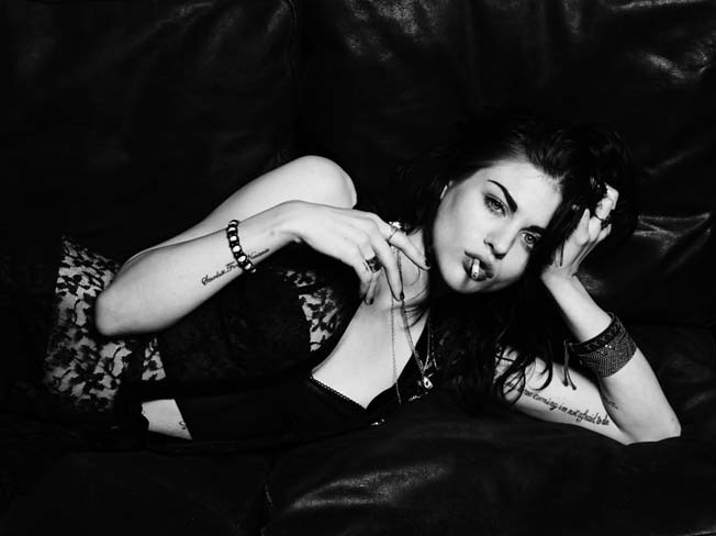 Frances-Bean-Cobain-Portrait (21)