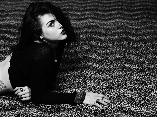 Frances-Bean-Cobain-Portrait (25)