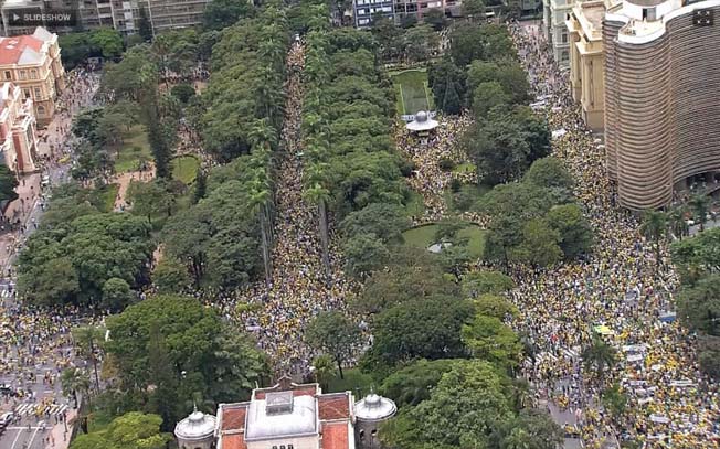 Foto-Manifestacao-Contra-Dilma (2)