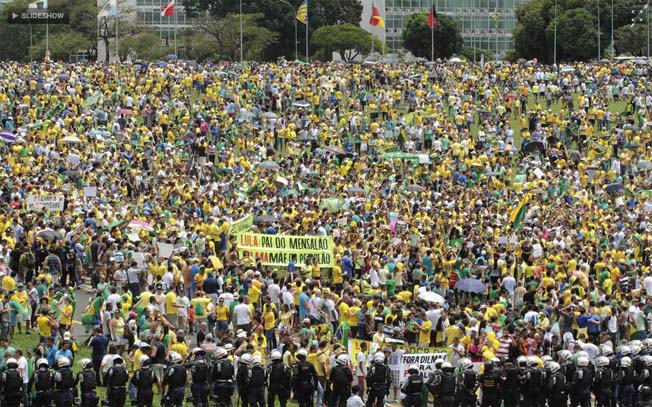 Foto-Manifestacao-Contra-Dilma (3)