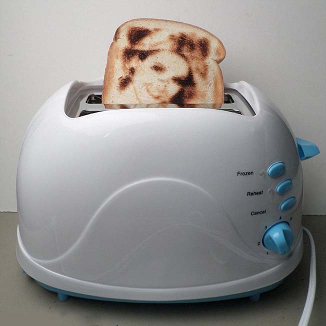 Torrada Selfie Toaster (6)